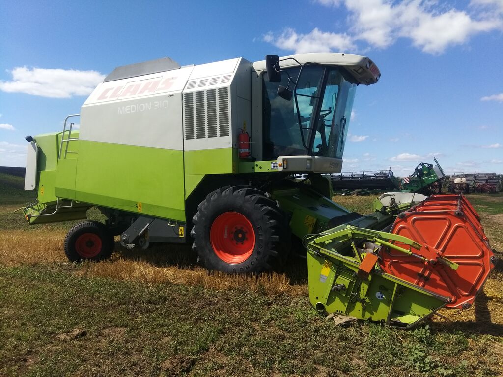 farm-equipment-combine-harvesterClass-Medion-310---1598612233479222772_big--20062619092155801900